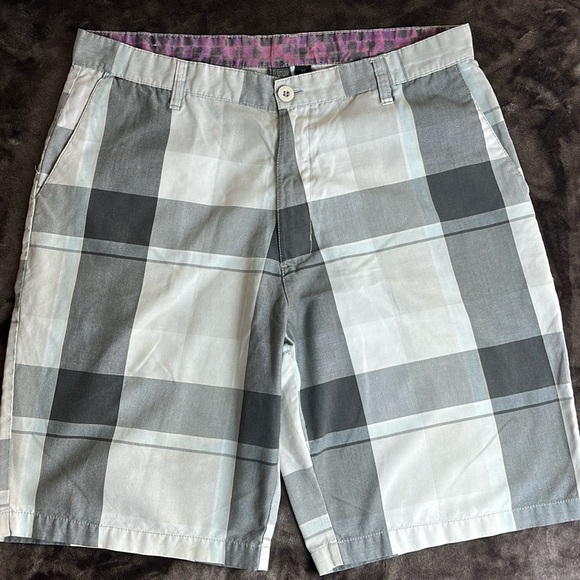 BurnSide Plaid Aknowledge Drawstring Bottom Vintage Shorts - Picture 2 of 14